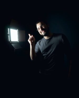 Karim Musa Instagram - Il primo martedì senza TIR.
Un pochino mi mancherà ma si va sempre avanti.

Vi ringrazio nuovamente per l'amore che avete dato a quella serie.
Ci rivedremo non a brevissimo ma neanche fra 3 anni dai.
Due massimo.