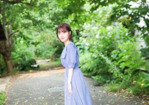 Karin Isobe Instagram - .

髪切りたての頃のロケ先で、
マネージャーさんがカメラで撮ってくれた1枚📸

ワンピの襟がセーラーっぽくて好き☺️♡♡♡

.
#ポートレート #ショートヘア 
#ショートカット女子 #grl