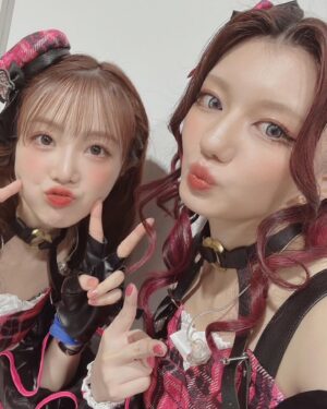 Karin Takahashi Instagram - Shout out Live!!!

続き！

とみーちゃん！
今回いっぱい話せた！と思う！
嬉しい！仲良くなれた！

あんしんのことみん😚
なみだのくに、いっぱい褒めてくれた。やさしい。いつもちいさきいのちを見守ってくれている🐿️

ねこさんいっぱい写真撮ってくれた！！！青二の太陽や☀️

ひーちゃん
まきのさん
まつえりさん
…♡