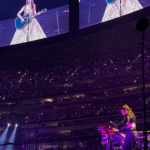 Karina DePiano Instagram - long live all the magic we made ✨ cheers to the end of the first leg of the Eras Tour. it’s been nothing but joy, discovery and heart. here we go! 💜🌎🩵

📷: @dr.curtiswildes
