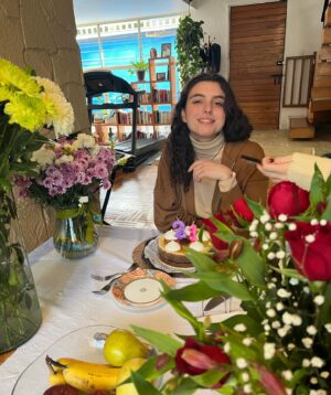 Karina Gidi Instagram - El 2 de febrero mi Sofi cumplió 21 años. No tengo mas que agradecer la suerte inmensa que tengo de ser tu mamá. Te adoro sin medida y te admiro profundamente, belleza. ¡Feliz cumpleaños! @sofi_swis