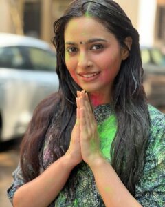 Actress Karishma Sawant HD Instagram Photos and Wallpapers May 2024