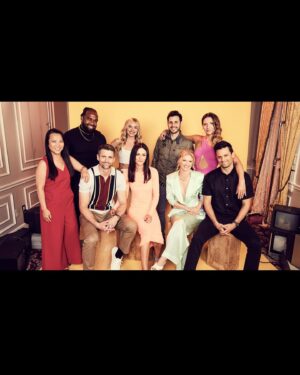 Karissa Lee Staples Instagram - @hollywoodreporter 💛 @msayles 🙏🏻 @atxfestival ⭐️ @everyoneisdoinggreat 🍯