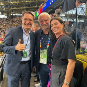 Karl Lauterbach Instagram - Rudi und seine Frau, Stimmung ist nach klarem Sieg für Deutschland