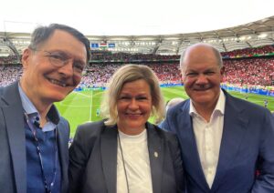 Karl Lauterbach Instagram - Jetzt zweite Halbzeit. Werden Hände heiß klatschen…