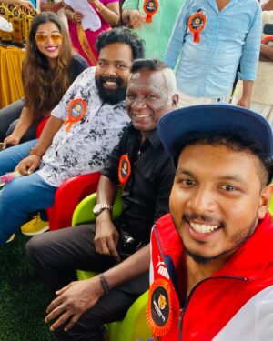 Karthik Surya Instagram - Kurach kidilangalude koode😁
.
.
@fit_hackers_sportshub nu ella vidha aashamsakalum😘
.
.
@nijas_n_mohammed_999 aliyaa all the best for the nee venture da. 
.
.
Nammude swantham venjaramood itra valiya oru turf kond vannathil proud of u machane🥰
.
.
Appo pinne ellam paranga pole gooys. 
.
.
Umm enthaa nokkanee teernnu. 
.
.
.
Teernnennolle njan parangalum lesham hashtags itillel mosham allee pilleree hehe.
.
.

{#trivandrumplace🌴 #moodygramkerala #meeraanil #thatkeralalife #trivandrum #trivandrumdiaries #nobymarcose #keralagodsowncountry #thiruvananthapuram #malluwood #boche #imvijayan #keralagallery #keraladiaries🌴 #keralastyle #karthiksurya #karthiksuryavlogs #daretodream #keralafood #keralamodels #keralatalents #honda #kerala_godsowncountry #malluvlogger #tvanchor #mazhavilmanorama #hondacity #bumperchiri #oruchiriiruchiribumperchiri