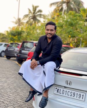 Karthik Surya Instagram - Angel baby de mukalil keri irunn pose cheyyunna le njan🥰
.
.
Irikkan neram cheruthayi onn pendich guys dicky chappi pokuvoo enn oorthitt😜 but scene illayieunnu. Nalla strong dickey aanu😎
.
.
Ini lesham hashtags aaval lee lo loo
.
.
{#trivandrumplace🌴 #moodygramkerala #moodygram_kerala #thatkeralalife #trivandrum #trivandrumdiaries #kerala_360 #keralagodsowncountry #thiruvananthapuram #malluwood #mallugram #malluboy #keralagallery #keraladiaries🌴 #keralastyle #karthiksurya #karthiksuryavlogs #daretodream #keralafood #keralamodels #keralatalents #honda #kerala_godsowncountry #malluvlogger #tvanchor #mazhavilmanorama #hondacity #bumperchiri #oruchiriiruchiribumperchiri