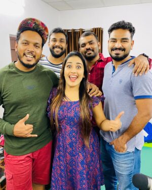 Karthik Surya Instagram - കുറച്ചു മുന്നെ കണ്ടു മുട്ടേണ്ടവറായിരുന്നു ഞങ്ങൾ 😁😜