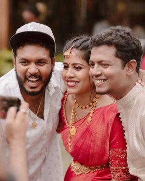 Karthik Surya Instagram - Happy Married life aliyaa🥹🌸🥰
PC @bokehads