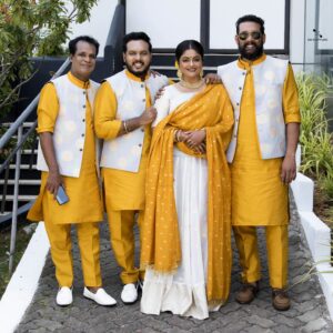 Karthik Surya Instagram - എല്ലാർക്കും ഞങ്ങളുടെ ഓണാശംസകൾ ❤️❤️❤️❤️
MUA @joe_koratty_makeup_artist
Hs @jyothilakshmy_t_j
Costume @santhoshpattambi_725
📸@dd.capture