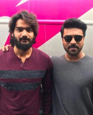 Kartikeya Gummakonda Instagram - Lucky hand they said👏👏
Met @alwaysramcharan garu before release of #RX100 ,showed him the trailer and now coincidentally for #Bedurulanka2012 too…Probably lucky hand it is 😃😃
#Bedurulanka2012Trailer out now