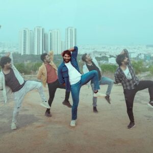 Kartikeya Gummakonda Instagram - It's your turn to match our #SetAyyindhe hookstep & tag us in your reels 🤩✨

Let's celebrate it together 🫶🏻🕺

#BVVonMay31st