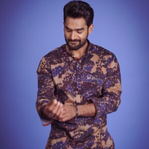 Kartikeya Gummakonda Instagram - Exploring new comfort zone 😁

Styled by @rashmitathapa
Wearing @lineoutline.in
Shot by @puchi.photography
Styling team @tedhimedhi
