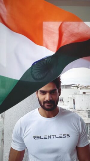 Kartikeya Gummakonda Instagram - PRIDE OF EVERY INDIAN 
“THE INDIAN FLAG”
#happyindependenceday🇮🇳 
Video credits :- @loh_reddy 😁