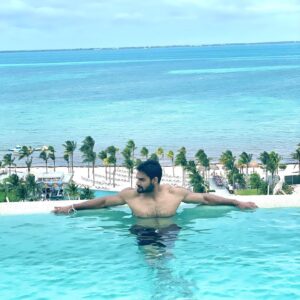Kartikeya Gummakonda Instagram - you cant help but  try to pull off a #billa when you find a pool like that 😋..