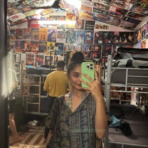 Kashish Khan Instagram - Random mirror selfie dump pt.1/♾️✨