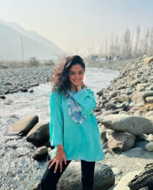 Kashish Khan Instagram - Shukran Allah✨
.
.
.
.
#kashmir #kashmiri #pahalgam #instadaily #instaphoto #instagood #ootd #actor #actorslife #travelphotography #travel