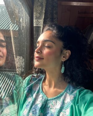 Kashish Khan Instagram - Shukran Allah✨
.
.
.
.
#kashmir #kashmiri #pahalgam #instadaily #instaphoto #instagood #ootd #actor #actorslife #travelphotography #travel
