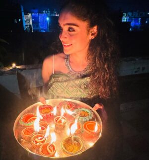 Kashish Khan Instagram - Happy Diwali🪔✨♥️
.
.
.
#diwali2023 #deepavali