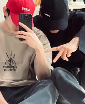 Kasidet Plookphol Instagram - พวกเรามันแก๊งนักเต้น เราที่ไม่รวมฉันอะ 😅😅