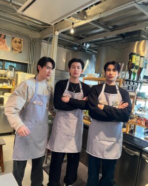 Kasidet Plookphol Instagram - อิรัชชัยมาเสะะะะะะะะะ
ทานอาหารให้อร่อยนะค้าบบ
#FullyBookedEP6
❤️🇯🇵🍲🍜🍴