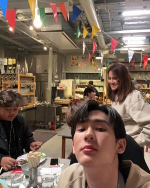 Kasidet Plookphol Instagram - อิรัชชัยมาเสะะะะะะะะะ
ทานอาหารให้อร่อยนะค้าบบ
#FullyBookedEP6
❤️🇯🇵🍲🍜🍴
