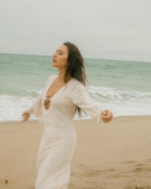 Kat Ingkarat Instagram - ““…..do not throw your pearls to pigs. If you do, they may trample them under their feet, and turn and tear you to pieces.”
‭‭Matthew‬ ‭7‬:‭6‬ ‭ 
You are so valuable. And we must treat ourselves and others with value, humility and respect. That is a form of love. It’s a gift. Don’t just give it to anyone. @katingkarat 
.
.
.
.

#photography #tanamagazine #arlettemagazine #sarahimagazine #thedaily35mm
#melonmag #fujifilm #kodak #evoldmagazine #kahlomagazine #themoodymagazine #thepixelmagazine #fujimag #fujifilmxt3#35mm
#35mmmagazine #fantasticportrait #beautifulwomen #dirtybiotsandmessyhair #nowallmood #worldviewmag