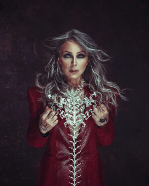 Katariina Souri Instagram - Such a privilege to work with a team of this caliber! I'm incredibly grateful for the creativity and talent that everyone brought to the photoshoot 🌟

Kiitos, että sain kuvata.

In frame @katariina.souri
Photographer @piamariarautio
Muah @tintti_muah
Bespoke necklace @eerohintsanen
Outfit @samieskelinenofficial