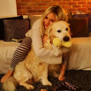 Katarina Čas Instagram - 🖤 Yoda - 14 years of happiness! 
(7.4. 2008-18.5.2022)
It’s been almost three months since my best buddy has passed away and I just miss him so much 😔

I will never forget him❤️
❤️ FOREVER

#14yearsofbliss #happymemories
#thekindestsoul
#oneofakind #goldenretriever 
#maytheforcebewithyou 
#yodathedog
