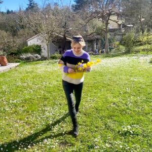 Katarina Čas Instagram - 💛💜
#wishyouhappyandpeacefuleaster