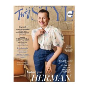 Katarzyna Herman Instagram - Cover Girl 💋
📸 @mateusz.stankiewicz 
Fantastyczna to była zabawa ‼️Dziękuję całej EKipie 
Oraz @palacmalawies za  piękne wnętrza 
Trochę teraz zasypię efektami tej sesji-tak mniemam 🤪