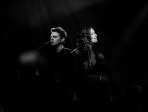 Kateřina Marie Tichá Instagram - zažíváme myslim dost výjimečný období a moc děkujeme, že jste u toho s náma 🔥🥹
 #dvakratpokrteno

 📷 @lucaskozel