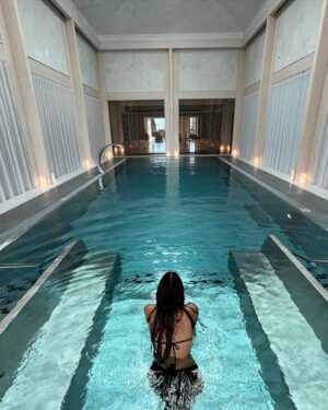 Kateřina Marie Tichá Instagram - v pasivním odpočinku teda furt ještě úplně neexceluju, ale dělám, co můžu…! 🧖🏻‍♀️💆🏻‍♀️