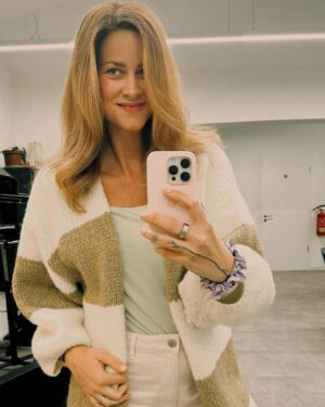 Kateřina Sedláková Instagram - Just me!
•
Ženy buďte jaké chcete být a jak se právě cítíte ☺️
•
Nenechte si nikým namluvit jak byste měly vypadat, jak mluvit, jak se tvářit a podobné jiné bláboly 🙏
•
#womenpower #women