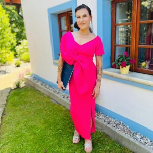 Kateřina Tichá Instagram - MÁÁÁM🥰

Děkuji všem. Na začátku jsem myslela, že na to nemám, teď vím, že mohu všechno co chci😘 

Především děkuji své rodině, svému týmu a všem přátelům a kamarádům. 

A po prázdninách se vidíme na doktorském studiu 😊😍🍀

#mba #nlpmaster