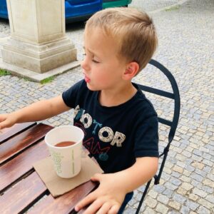 Kateřina Tichá Instagram - Tady nesmíme chybět nikdy! @chocomuseum