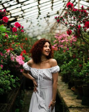 Kateryna Dychka Instagram - Квітка розквітає для власної радості, чули таке? 
Виходить, я також квітка🌷

ph: @aa.kovall
