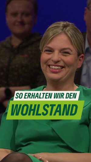Katharina Schulze Instagram - #Europa 🇪🇺 = #Zukunft 💚. Wir wollen den Green Deal weiterentwickeln und unseren Wohlstand sichern. Weil wir in Zukunft für schwarze Zahlen grüne Ideen brauchen. Geh wählen am 9. Juni und wähle Zukunft.

#MachenWasZählt #MitDir #TeamBayern #EU #Europawahl #Klimaschutz #Wohlstand #GreenDeal #Klimakrise #Demokratie