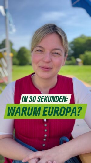Katharina Schulze Instagram - Warum Europa? Weil uns Freiheit, Sicherheit und Wohlstand wichtig sind! Ohne die #EU ginge es uns in Deutschland viel schlechter. Deshalb kämpfen wir für unsere EU, damit sie nicht von den Rechtsextremen zerstört wird. Was liebst du an Europa? 👉 Schreib es uns in die Kommentare! 💚 🇪🇺

#MachenWasZählt #MitDir #TeamBayern #RechtsRutschStoppen #Europawahl #Europa #Freiheit #Frieden #Sicherheit #Wohlstand #Demokratie #Grüne