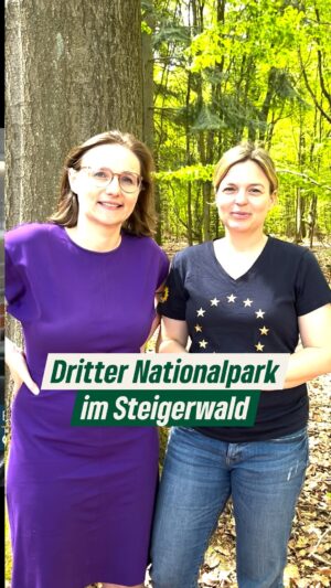 Katharina Schulze Instagram - 73 Prozent der Menschen in Bayern sind für einen dritten Nationalpark in Bayern (repräsentative Umfrage Juli 2023). Zum Beispiel im Steigerwald in Franken.
 
#KathaSchulze #KathaUnterwegs #LisaBadum #Nationalpark #Steigerwald #Grüne