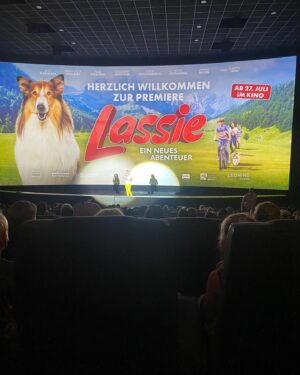 Katharina Schüttler Instagram - all you need is love and Lassie 💕

so proud and happy to be a part of this beautiful, funny, unbearably sweet, entertaining and heartwarming, sparkling family film 🐶✨

go see it with your kids, nices and nephews, little buddies and friends everyone!!!

in cinemas july 27th 🍿✨

@lassie.film 
@nico.marischka @jdohnanyi @annettefrier 
@maike_juettendonk 💕 @dennis.mojen @anna.gualano_ @pelle_staacken @beniaminobrogi @hannoolderdissen 👊✨

@leoninestudios @wiedemann_und_berg @hferber71 

@leenazimmermann 💖

#lassie #lassiedog #kidsfilm #kinderfilm #cinema #comingsoon