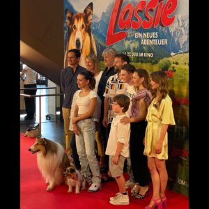 Katharina Schüttler Instagram - ✨ thank you everyone for the beautiful premiere in cologne last weekend ✨ so happy to be a part of lassie’s new adventure 🐶

thank you again @hannoolderdissen and everyone involved for this beautiful film 💛

LASSIE - EIN NEUES ABENTEUER
ab 27. Juli im Kino 🍿✨

@nico.marischka @anna.gualano_
@maike_juettendonk @pelle_staacken @dennis.mojen @annettefrier @jdohnanyi
@beniaminobrogi uvm.
@hannoolderdissen #henningferber @filmtierranch @andreas cordes @davidreichelt @leoninestudios
@medienboard @filmedienrw @lassie.film @cinedomkoeln 

#emrahertemcasting 🤍

@leenazimmermann 🩷 @romanticoromanticostudios 💍 @sea 

#premiere #nwrpremiere #kino #koeln #cinedom
#lassie #kinderfilm 

#werbungweilmarkegenannt #iguess ✨