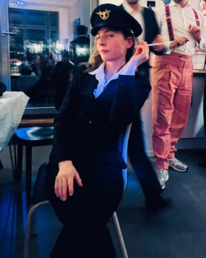Katharina Schüttler Instagram - ✨ HAPPY NEW YEAR !!! 💫 …ready for the flight? 🧑‍✈️✨✈️✨😜✨💙🩵💖🩷🌟

#panam #newyearseve #captain #blessedwithlove 💫
📸 @annamariamuehe 🌟💛🫶