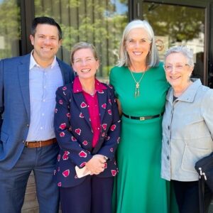 Katherine Clark Instagram - Anti-abortion extremists aren’t just banning health care. They’re spreading disinformation — one patient at a time.
 
Today, I joined the Healey-Driscoll Administration to launch an awareness campaign shining a light on these fake clinics that endanger women everywhere.