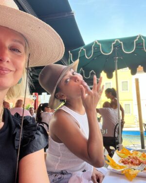 Katherine LaNasa Instagram - HAPPY BIRTHDAY @meagangood ! I'm so lucky to be your friend. I adore you, and I'm always so amazed by you and proud of you. Wonderful friend and all 'round kick ass woman! Have some shots for LaNasty tonight! 🎂💯🙏🏻🤍💕💋