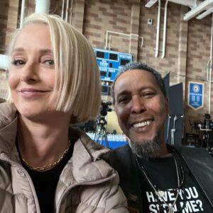 Katherine LaNasa Instagram - Heaven must've needed another angel if they took this dude. I'm heartbroken to hear we lost Mr. Jones. One of the finest humans I have ever known. Vulnerable and Solid at the same time. Always remembering something about you to start a chat. Warm, curious, inviting, encouraging. He was so brave and real about his health issues. I joined the cast of #TruthBeTold late, replacing another actor, and Ron made me feel so at home and a part of .... always like he was happy to see me. I needed that.... Total truth and integrity and depth in his beautiful acting. I am lucky to have shared the screen and a little piece of life with him. Love and light to you brother. I adore you. Kat 🙏🏻💔🌈 

PS I hope you're up there riding a Harley and listening to Jazz 🤍
 

@cephasjaz #Capstones #RonCephasJones #LoveandLight #heartbroken #milesdavis #friendship