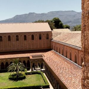 Katherine LaNasa Instagram - SEGESTA, PALERMO, MONREALE PHOTO DUMP❤️🤍💚
1&2 : I Segesta you go to #Segesta
3: the lovely @lhotellerie_easy_suites 
4&5: Did you know Sicilian Puppetry was declared an @unesco Intangible Cultural Heritage of Mankind? It's also beautiful and quite funny! #TeatroDeiPupiFamilaArgento
6: Ape Taxi Palermo 
7: Palermo Mural
7&9&10: Arab Cloisters of the Monreale Cathedral

#Segesta #Palermo #monreale #ElMoro #Cloisters #Sicily #sicilia #muralsofpalermo #teatrodeipupi