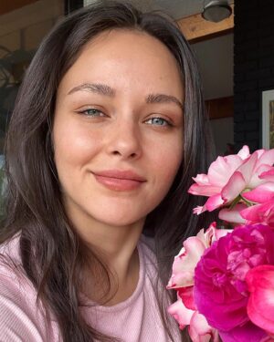Katherine Ramdeen Instagram - 🌹