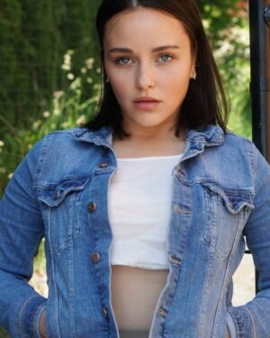 Katherine Ramdeen Instagram - 📸 new headshot who dis?