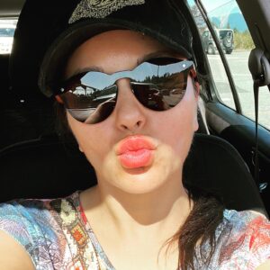 Katherine Ramdeen Instagram - feelin cute✨while grocery shopping 🛒